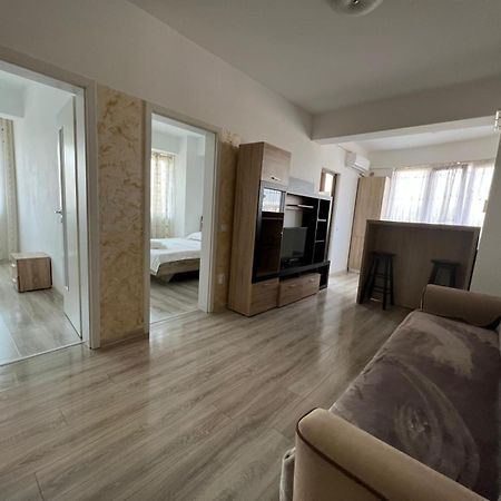 Cozy 3 Bedroom Apartments In Centre Of Iasi Palas Mall Buitenkant foto